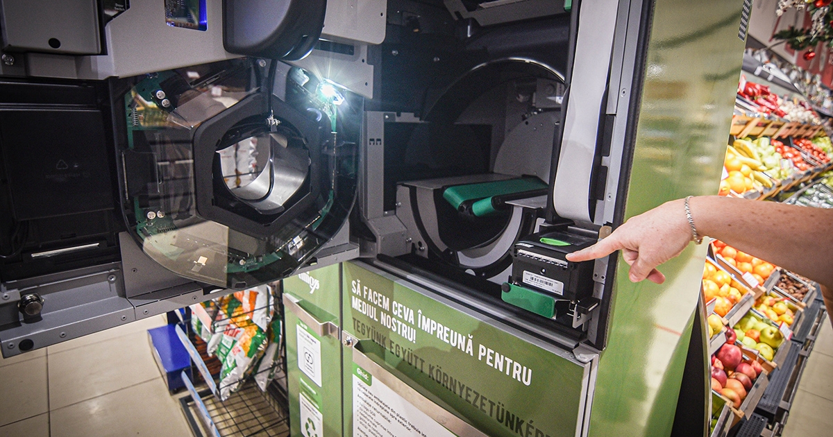 Elérhető a mobilalkalmazás, amelynek rendeltetése, hogy hatékonyabban működjön a csomagolások kézi visszaváltása